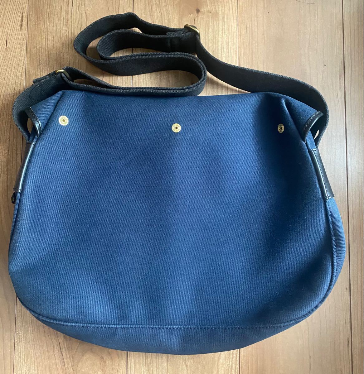 Brady ブレディ Ariel Trout Large アリエルトラウトラージ