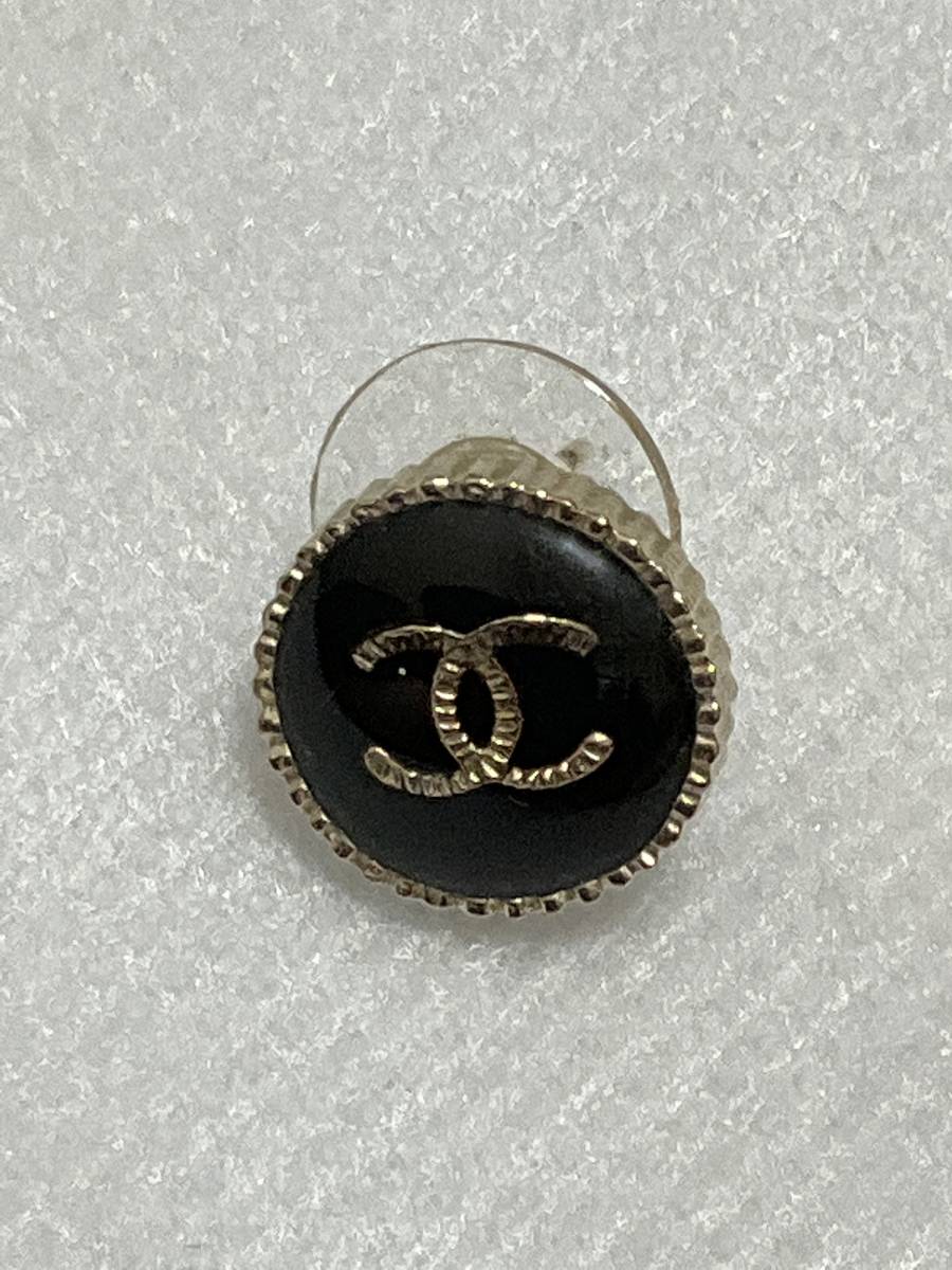 CHANEL シャネル A18V ココマーク 片耳ピアス ブラック www