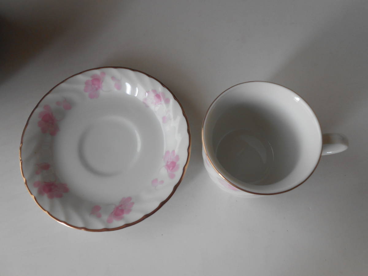美濃焼！ ☆ピンク花つなぎ・コーヒー碗皿セット☆ V115-52 新品 紅茶 ミルク ラテ エスプレッソ ギフト_画像4