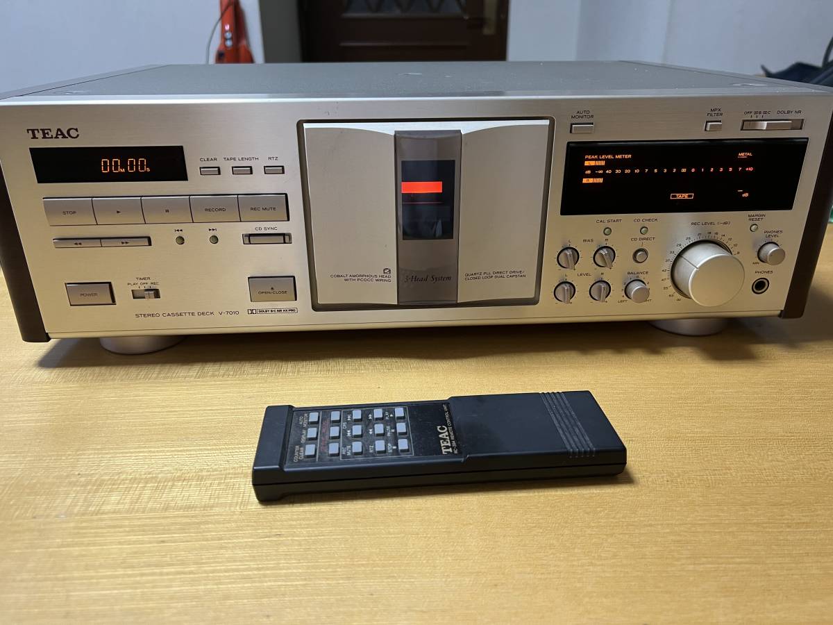 カセットデッキ TEAC V-7010 リモコン・説明書付き chateauduroi.co