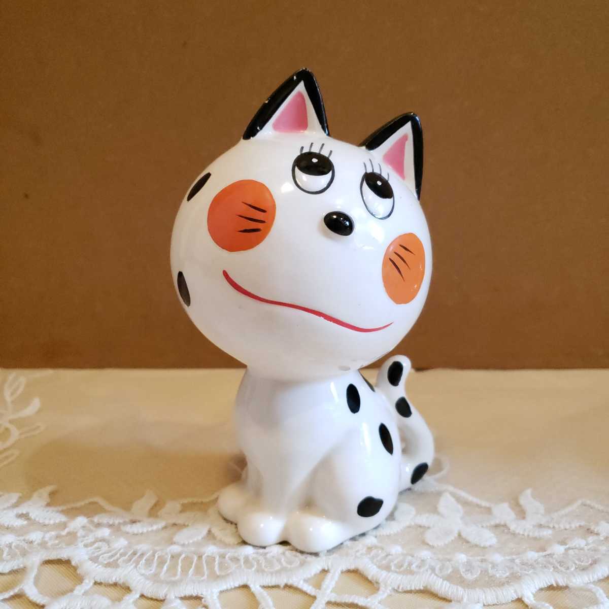 Yahoo!オークション - 内藤ルネ 猫 水玉猫 白黒 貯金箱 版権 Yahoo!オークション - 内藤ルネ 猫 水玉猫 白黒 貯金箱 版権