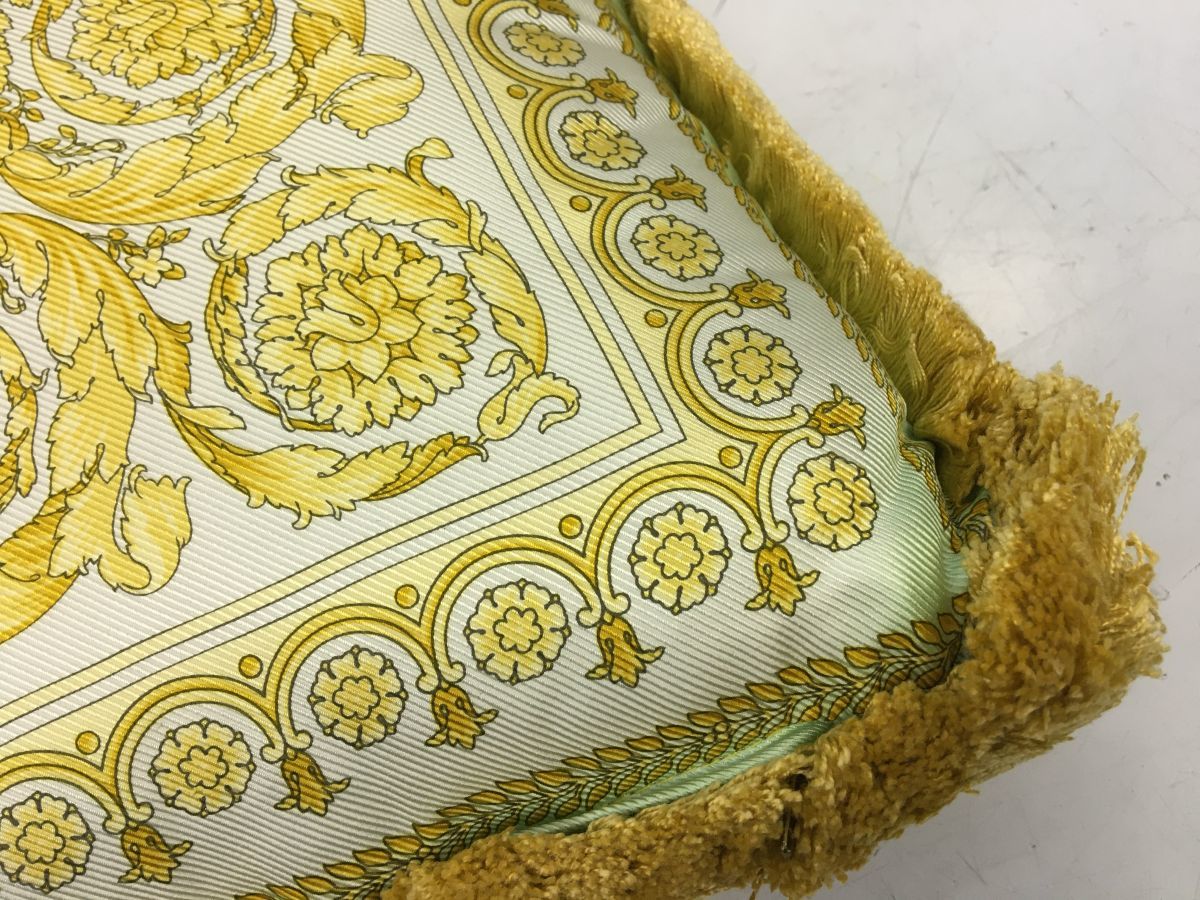 S649-I25-4104 GIANNI VERSACE ヴェルサーチ クッション 約44×44cm ⑤
