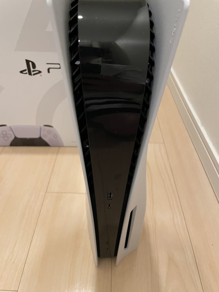 【送料無料】PS5 本体 PlayStation5 (CFI-1000A01) ディスクドライブ搭載型 初期化・動作確認済み _画像3