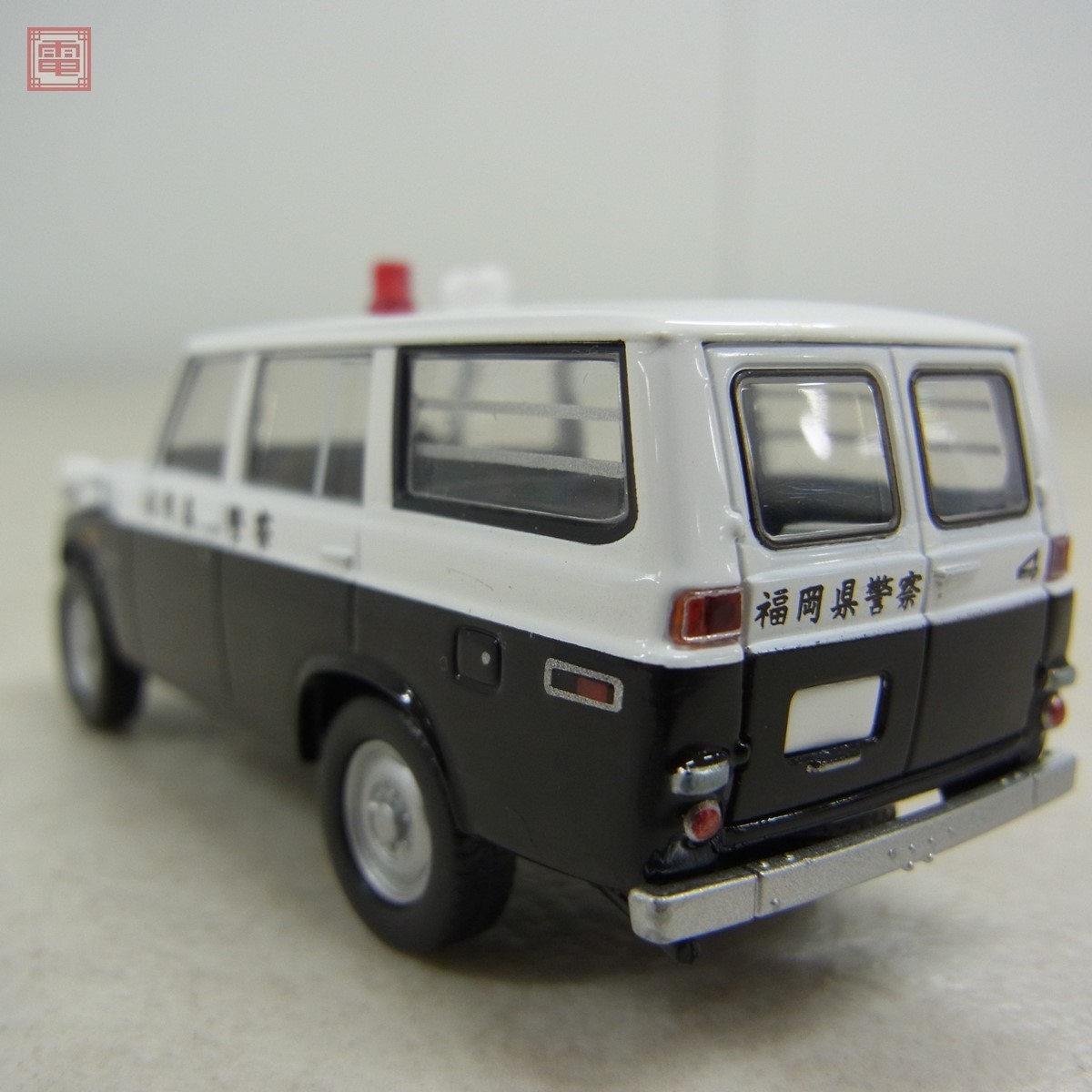 トミカ リミテッド ヴィンテージ トヨタ ランドクルーザー FJ56V型