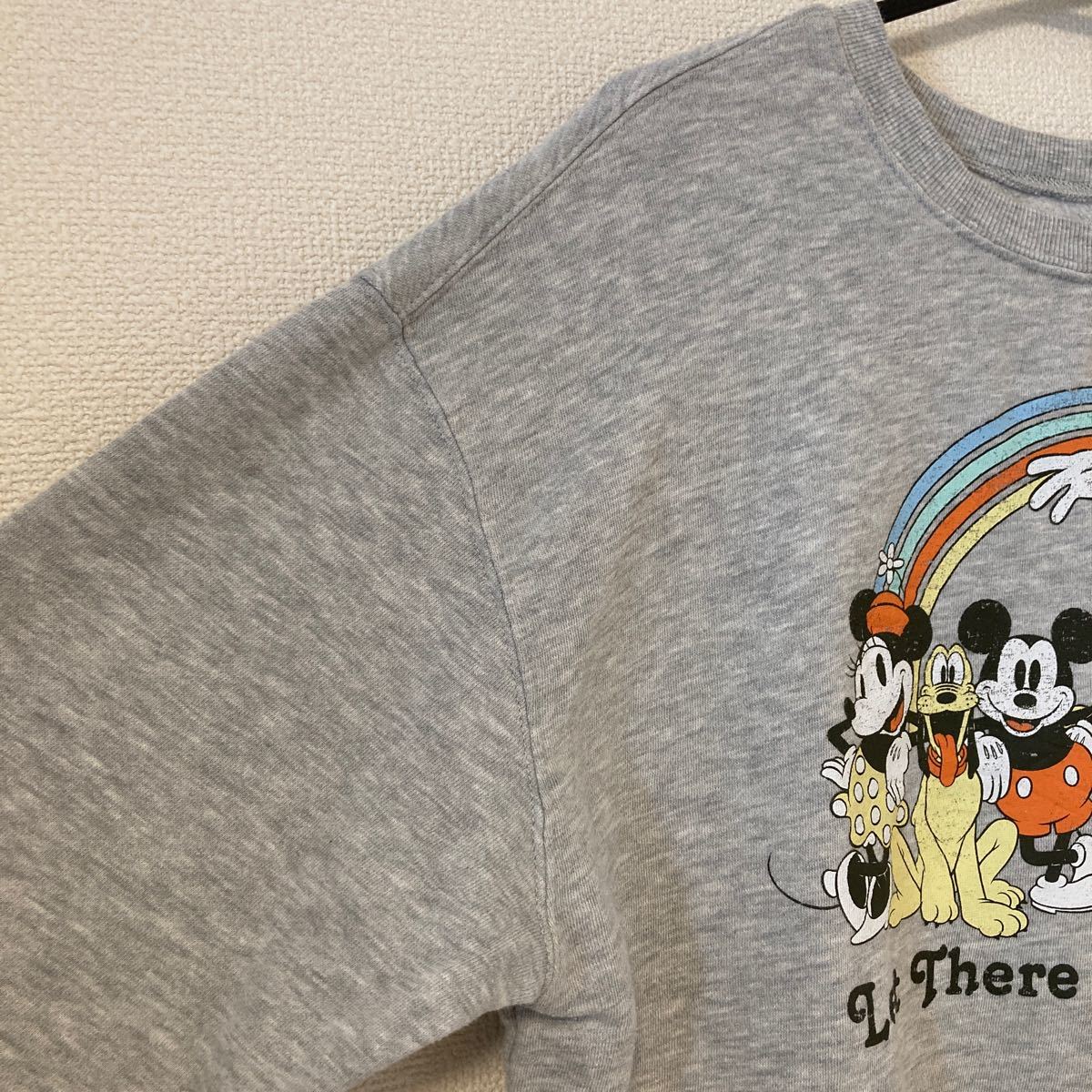 Disney ディズニー キャラクタープリント スウェット トレーナー Disney ディズニー キャラクタープリント スウェット トレーナー