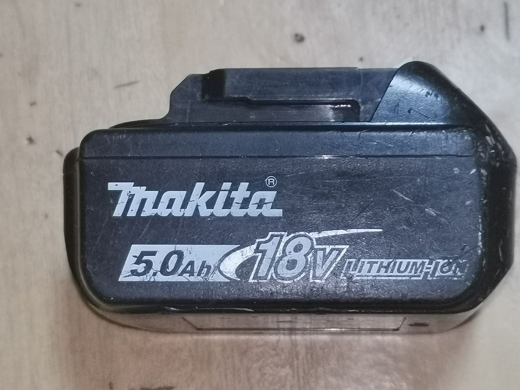 マキタ 18v純正バッテリー BL1850 中古動作品 即決 の商品詳細