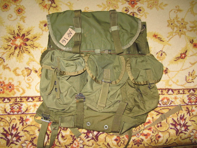 LC-2 アリスパック Mミディアム OD 米軍放出品 フィールドパック