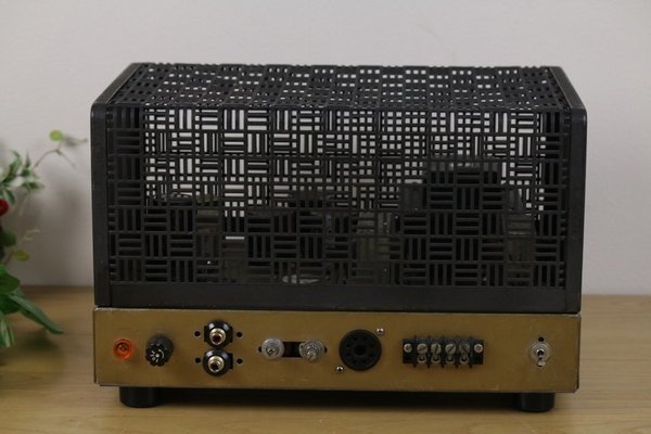気質アップ 自作アンプ 未チェック現状品 管:Z4701 トランス:S.E.L