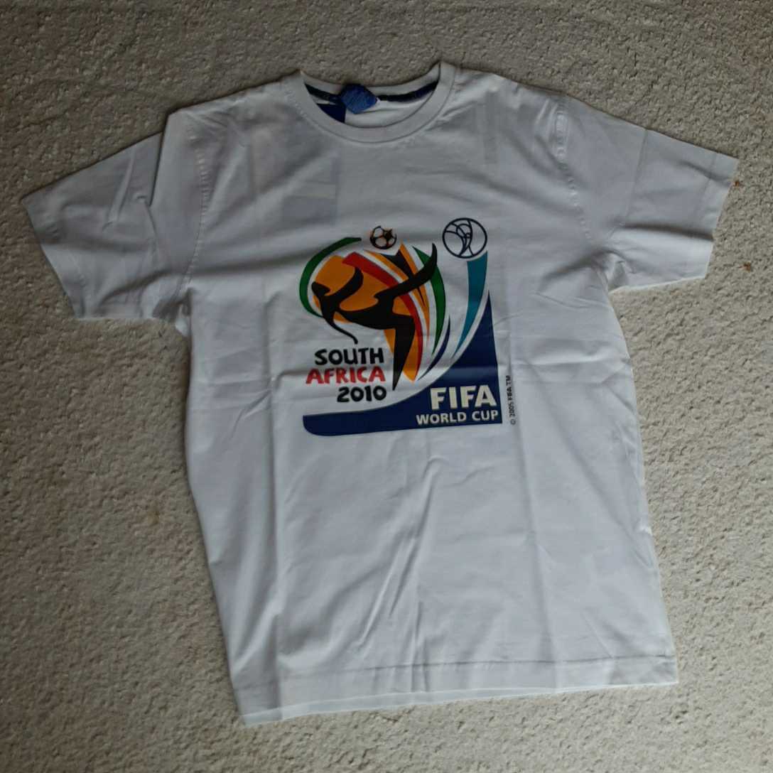 2010年FIFAワールドカップ南アフリカ大会記念Tシャツ(その他)｜売買されたオークション情報、yahooの商品情報をアーカイブ公開 -  オークファン（aucfan.com）