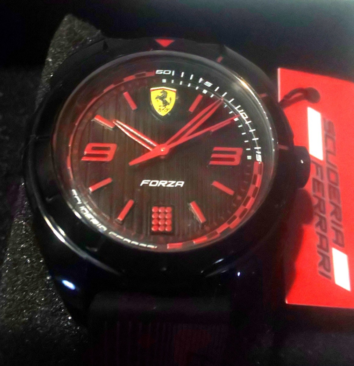 新品 スクーデリアフェラーリ腕時計 840034 ブラック／レッド公式品 腕時計 電池新品｜PayPayフリマ