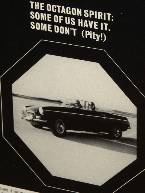 1965年 USA 60s vintage 洋書雑誌広告 額装品 MG MGB (A4size) / 検索用 店舗 ガレージ ディスプレイ 看板 サイン インテリア_画像4