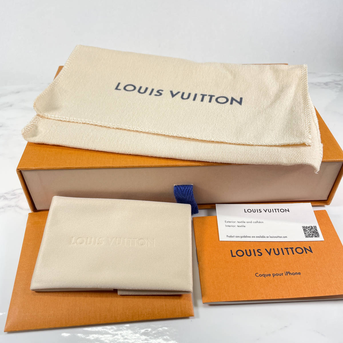 美品】Louis Vuitton ルイヴィトン iphone バンパー ドーフィーヌ 13