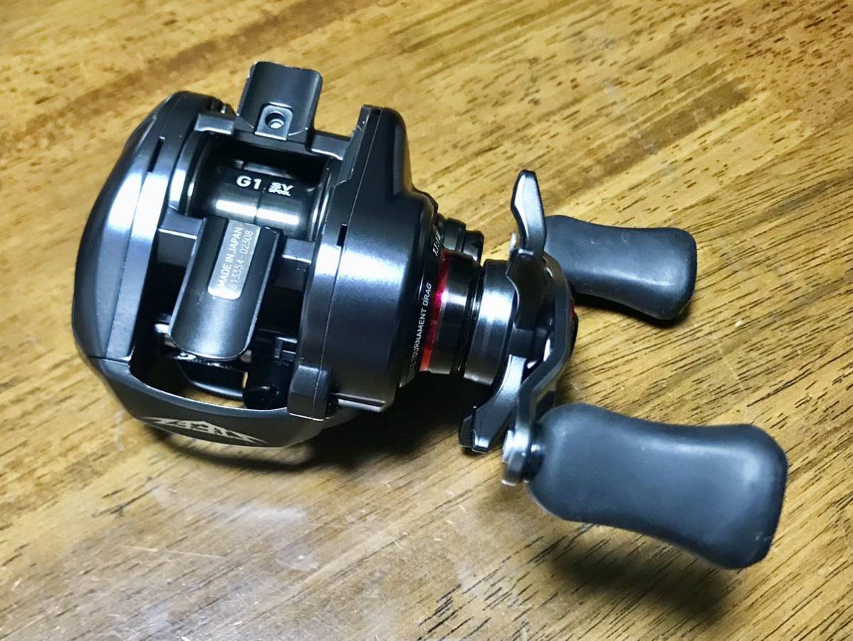 美品 即決 ダイワ スティーズ SV TW 1016SV-SH DAIWA STEEZ 右巻き