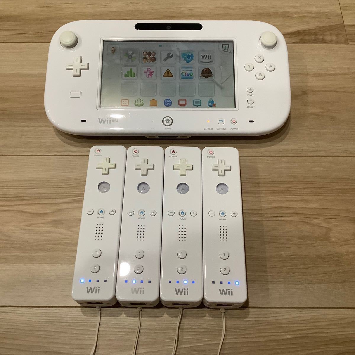 wiiリモコン2個、ニンテンドーランドのみ