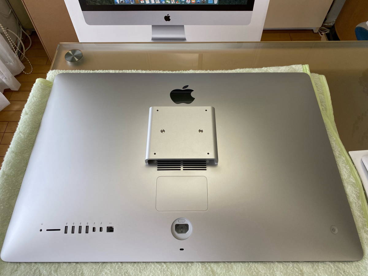 iMac 27インチ vesaマウントモデル (Retina 5K, 27inch, Late 2015) iMac 27インチ vesaマウントモデル (Retina 5K, 27inch, Late 2015)