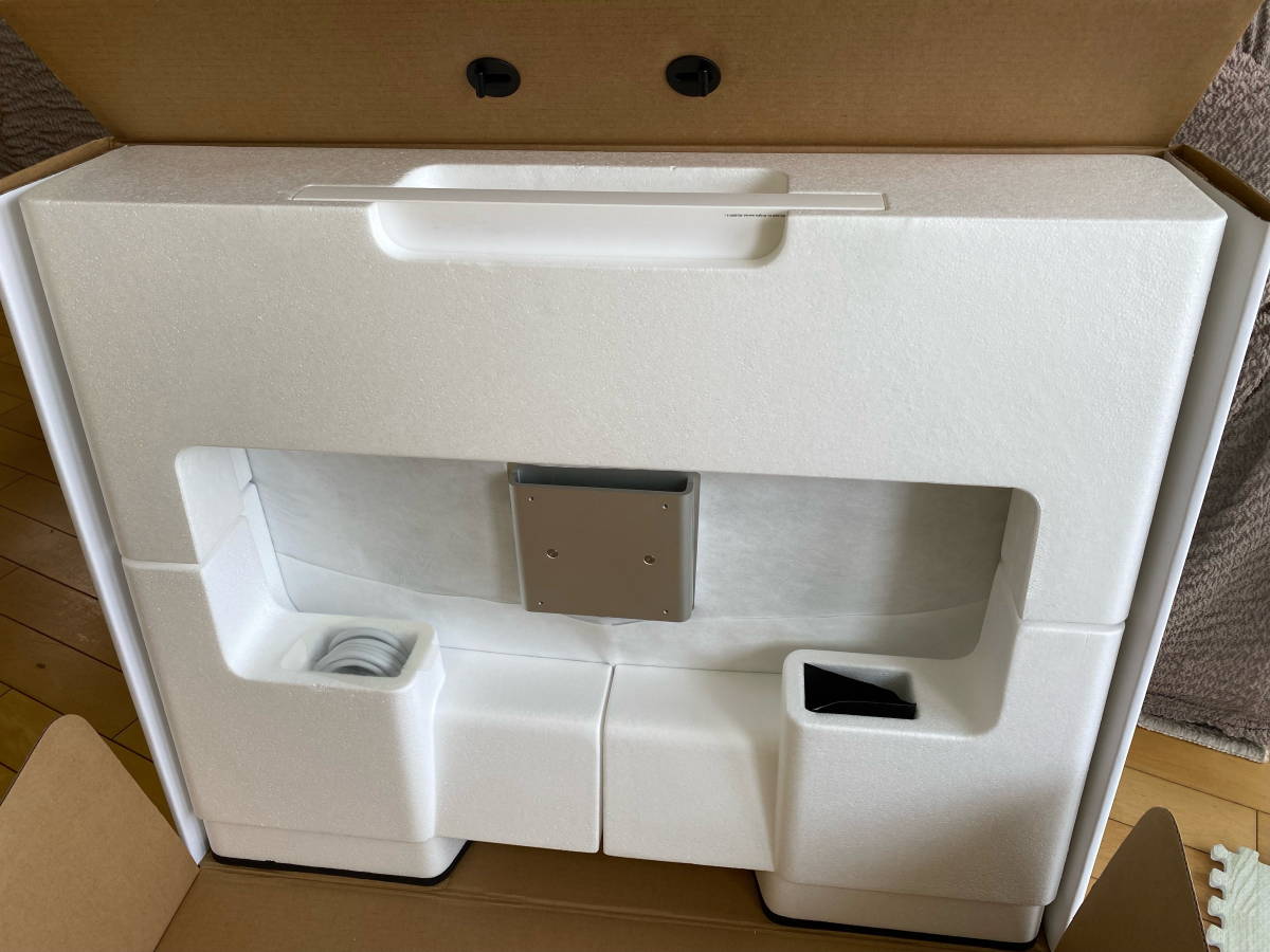 iMac 27インチ vesaマウントモデル (Retina 5K, 27inch, Late 2015) iMac 27インチ vesaマウントモデル (Retina 5K, 27inch, Late 2015)