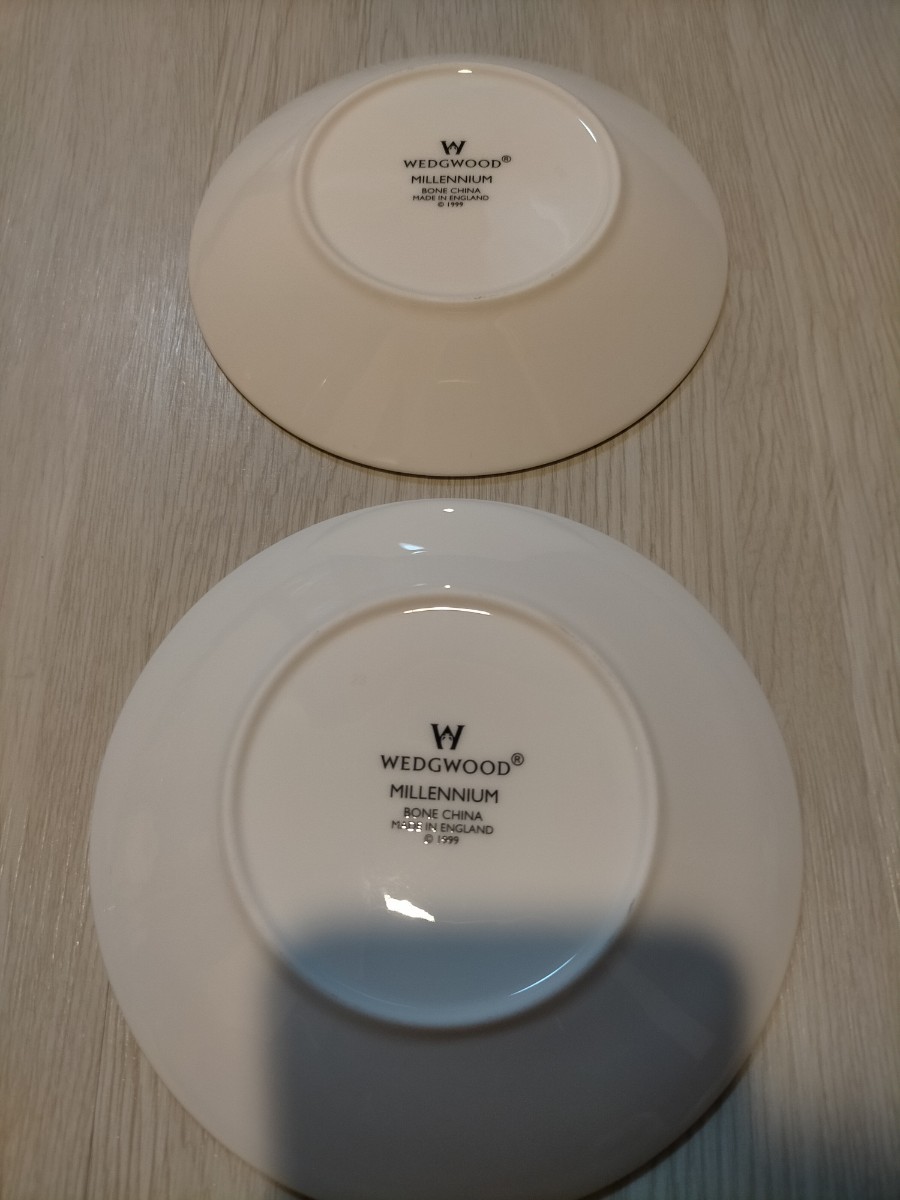 Wedgwood  限定品  1999 年　　　　           ビートルズ      ウェッジウッド