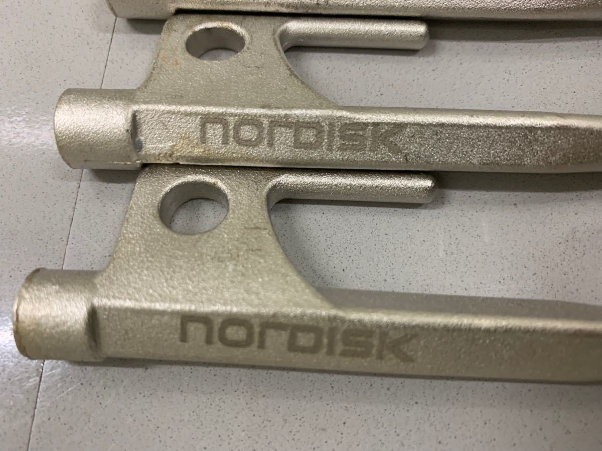送料無料【新品未使用】NORDISK ノルディスクスチールネイルペグ300mm4本シルバー即納アルフェイム付属品グランピング