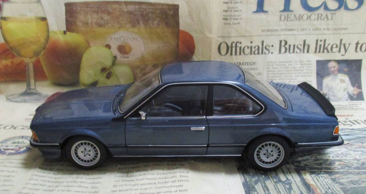 ★超レア絶版*ディーラー限定*AUTOart*1/18*BMW 635 CSi ダークブルーグレーメタリック_画像5