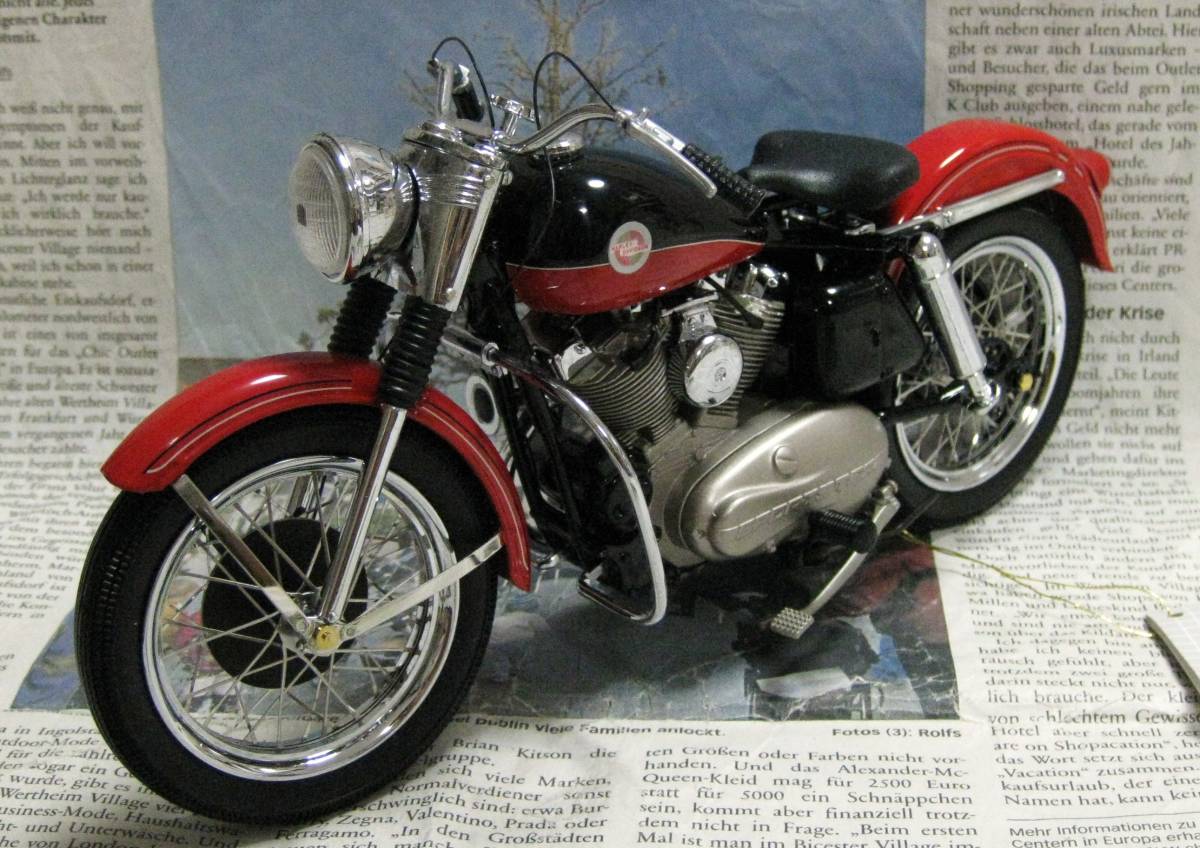 * ultra rare out of print * Franklin Mint * Harley *1/10*1957 Harley-Davidson XL Sportster black / red 