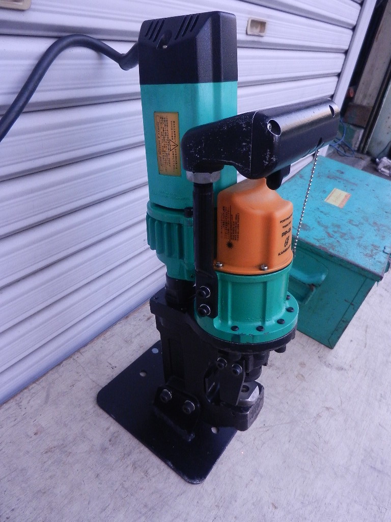 KAMEKURA 亀倉精機 電動油圧式ポートパンチャー PP-2L カメクラ KAMEKURA 亀倉精機 電動油圧式ポートパンチャー PP-2L カメクラ