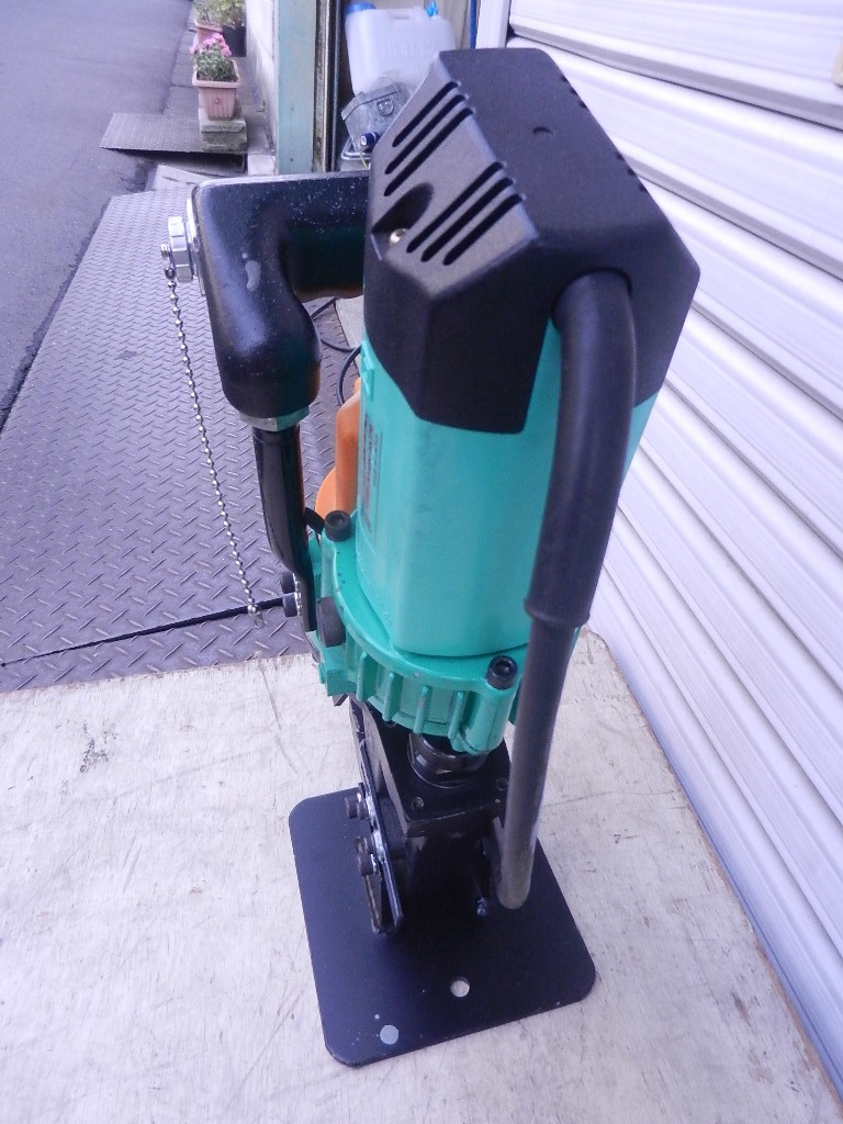 KAMEKURA 亀倉精機 電動油圧式ポートパンチャー PP-2L カメクラ KAMEKURA 亀倉精機 電動油圧式ポートパンチャー PP-2L カメクラ