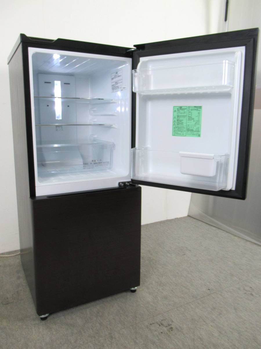 送料無料！美品 Hisense ハイセンス 134L 2ドア冷凍冷蔵庫 HR-G13B-BR ダークブラウン 2021年製 ガラスドア 右開き_画像2