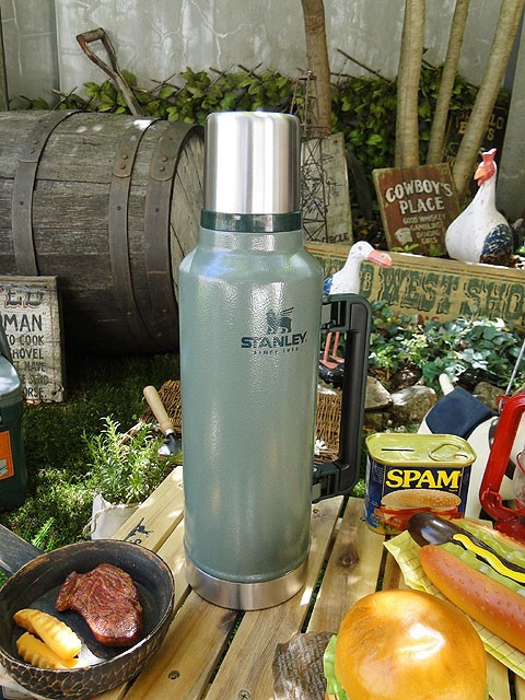 スタンレー クラシック真空ボトル（1.9リットル）STANLEY水筒 アメリカン雑貨 アメリカ雑貨