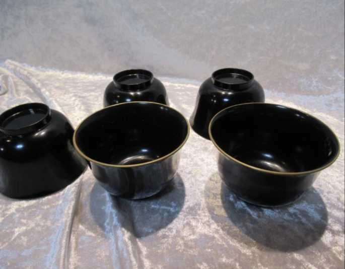 ヤフオク! - 【漆器・蒔絵】漆塗りの小さめのお椀5客セット