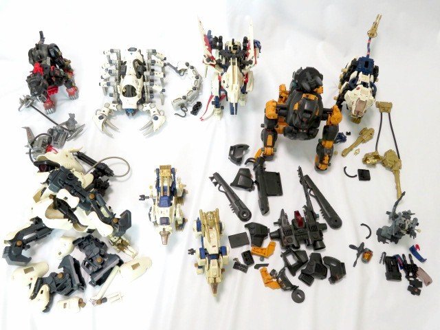 □当時物 組立済み 旧ゾイド ベアファイターNEW/コマンドウルフ
