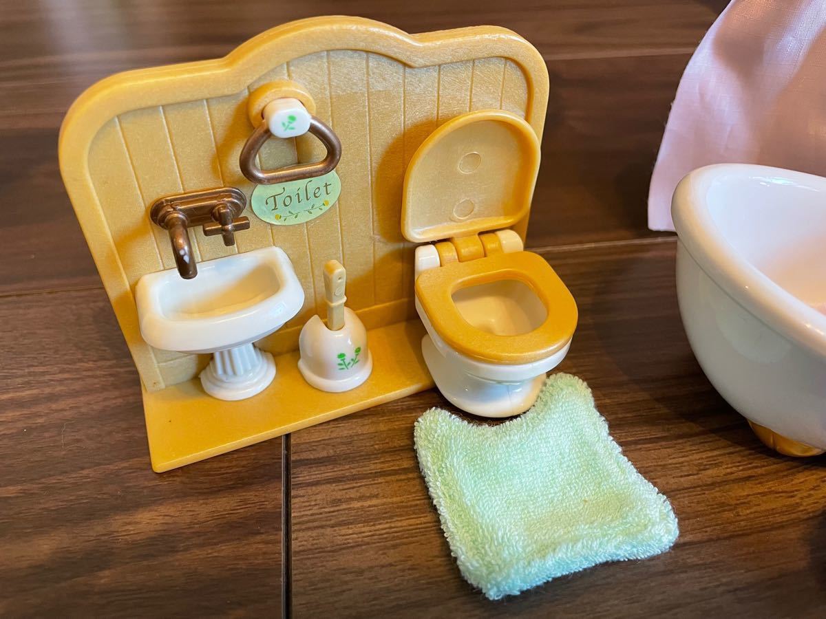 シルバニアファミリー お風呂セット トイレセット 人形付き