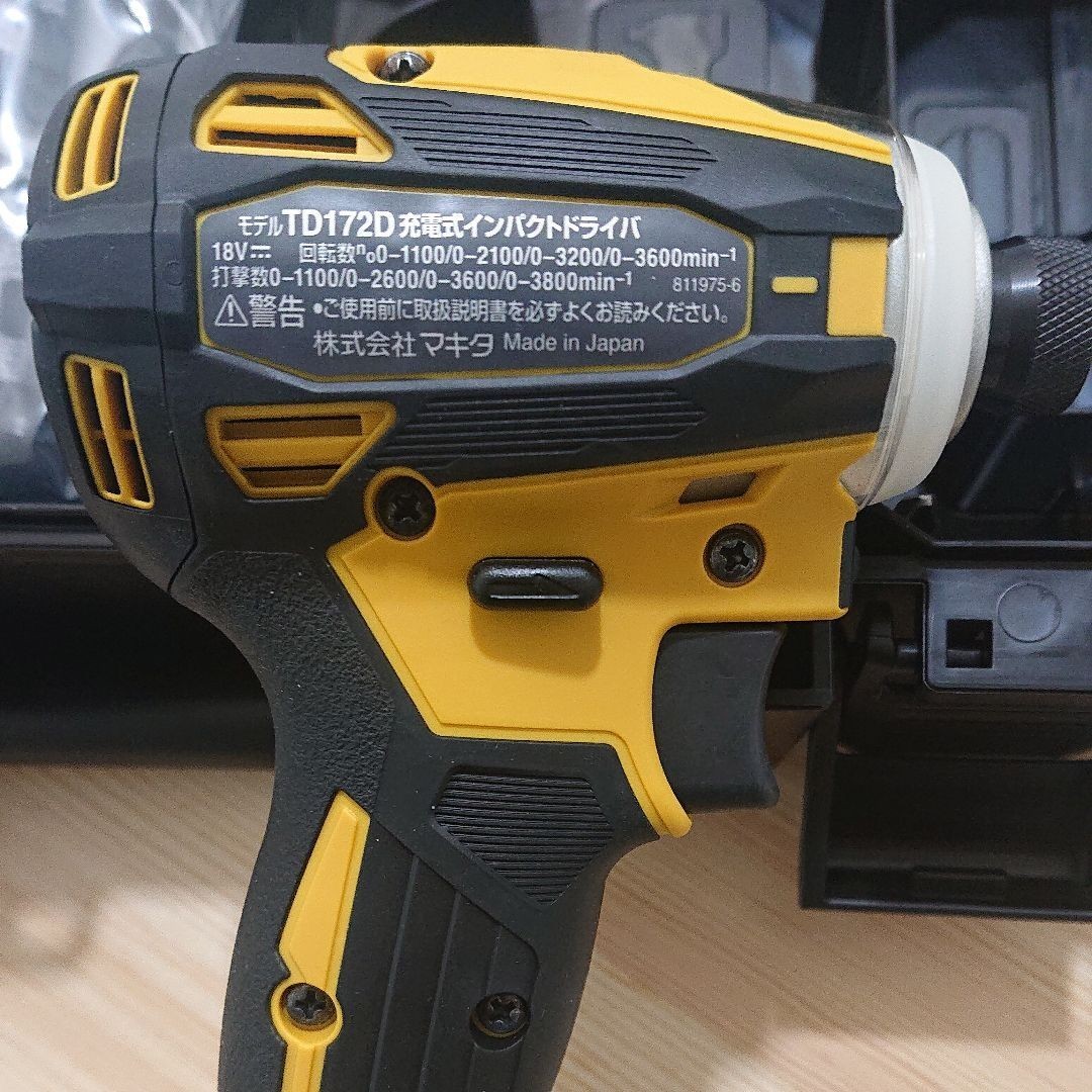 マキタ 新品 TD172D インパクトドライバ 18v バッテリー無し