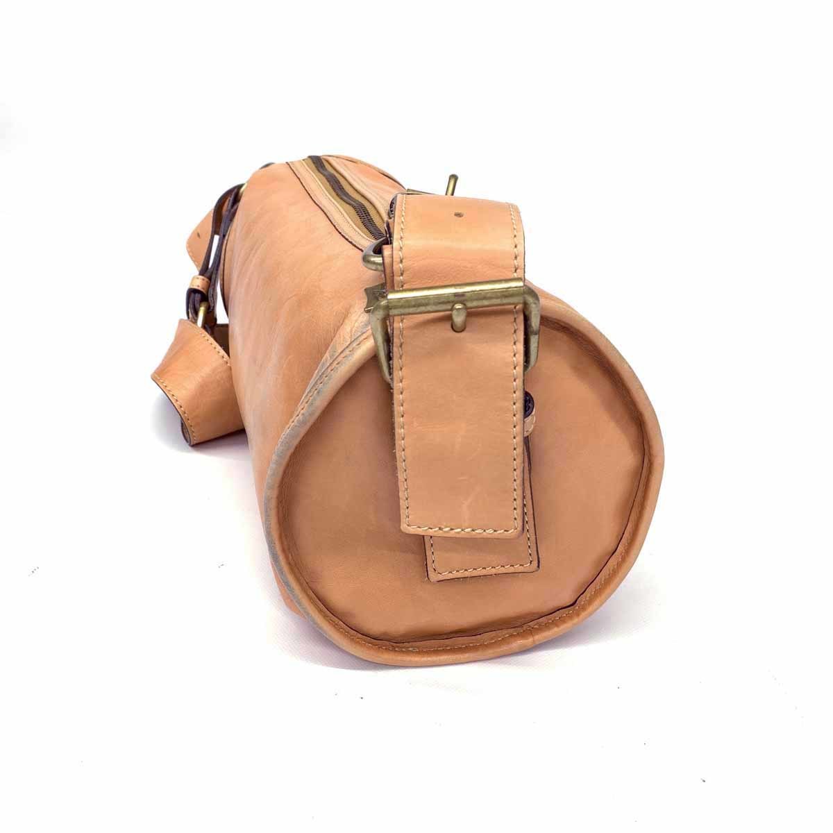 Vivienne Westwood ヴィヴィアンウエストウッド ショルダーバッグ ベージュ レザー ドラム型 ビッグオーブ レディース bag 鞄