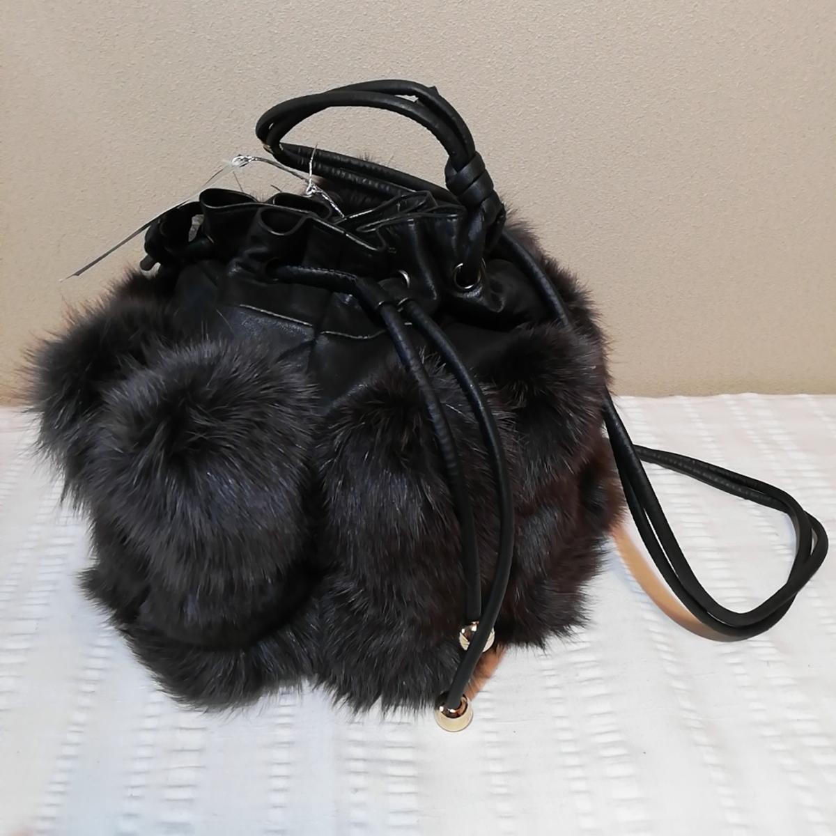  price decline noru way production FOX fur shoulder bag pouch purse black tag attaching storage goods fox leather made in Japan leather BAG [ road comfort Sapporo ]