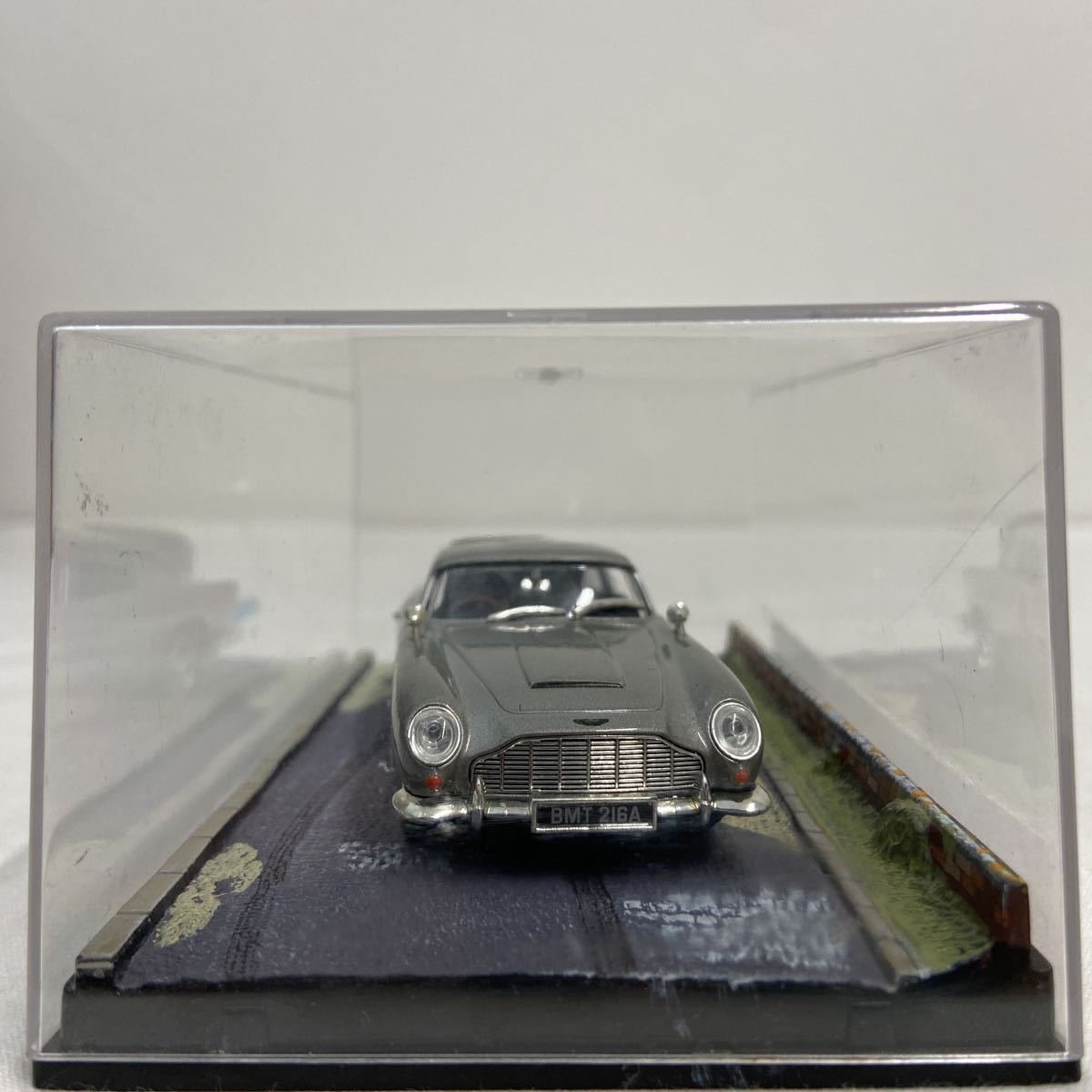 映画 007 サンダーボール作戦 1/43 Aston Martin DB5 ジオラマ