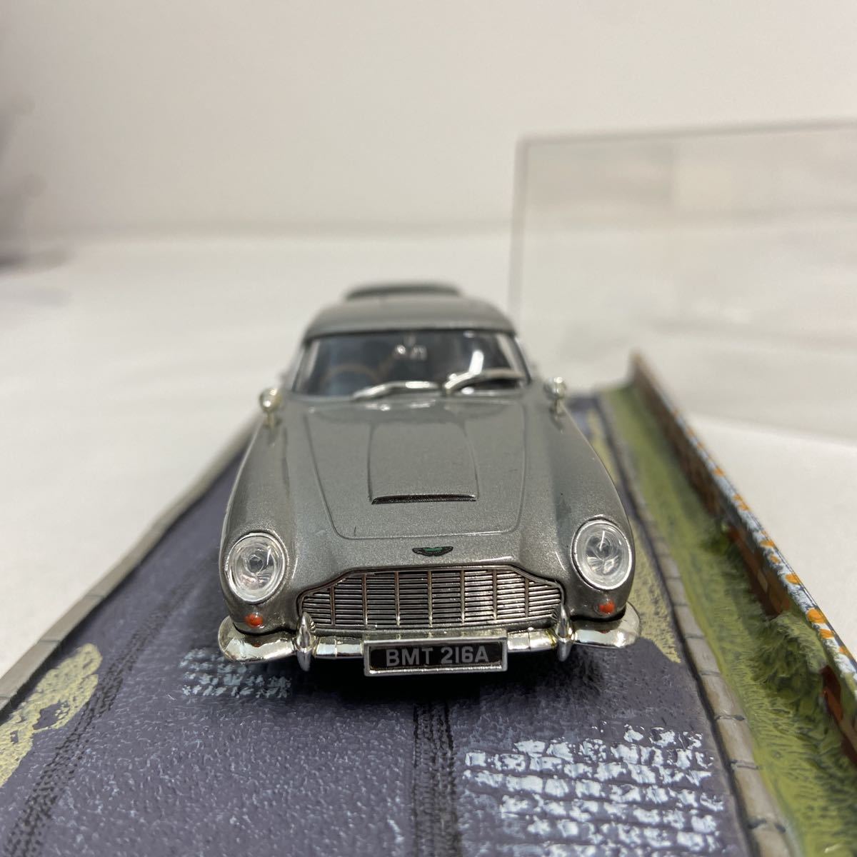 映画 007 サンダーボール作戦 1/43 Aston Martin DB5 ジオラマ