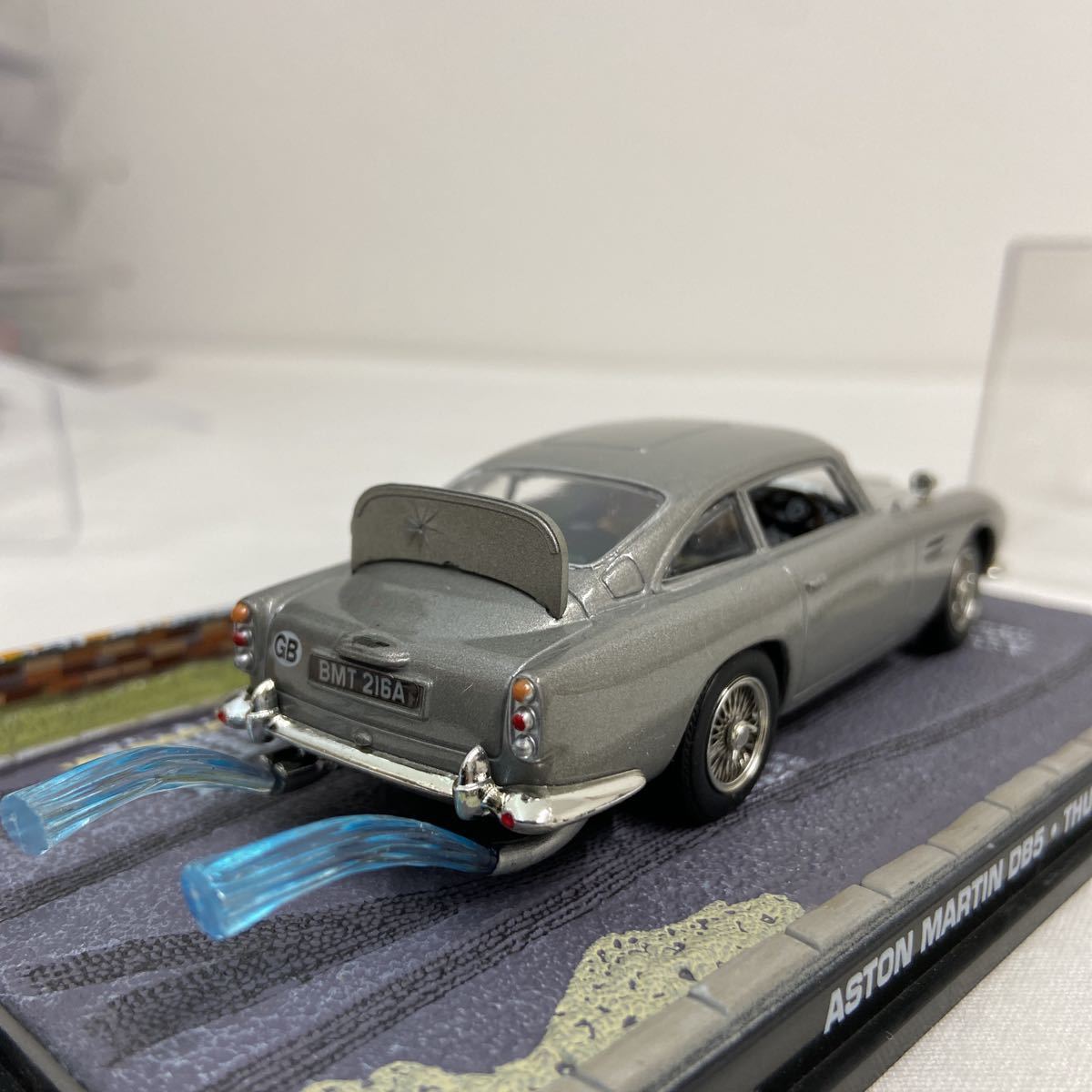 映画 007 サンダーボール作戦 1/43 Aston Martin DB5 ジオラマ