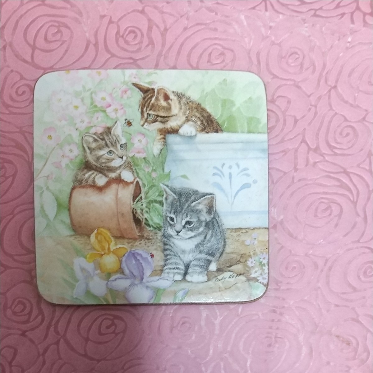 猫ちゃんとケーキのイラスト入りコースターと猫ちゃんの付箋セット。かわいい猫ちゃんのイラストです。いいね！の方、お値下げ致しました～