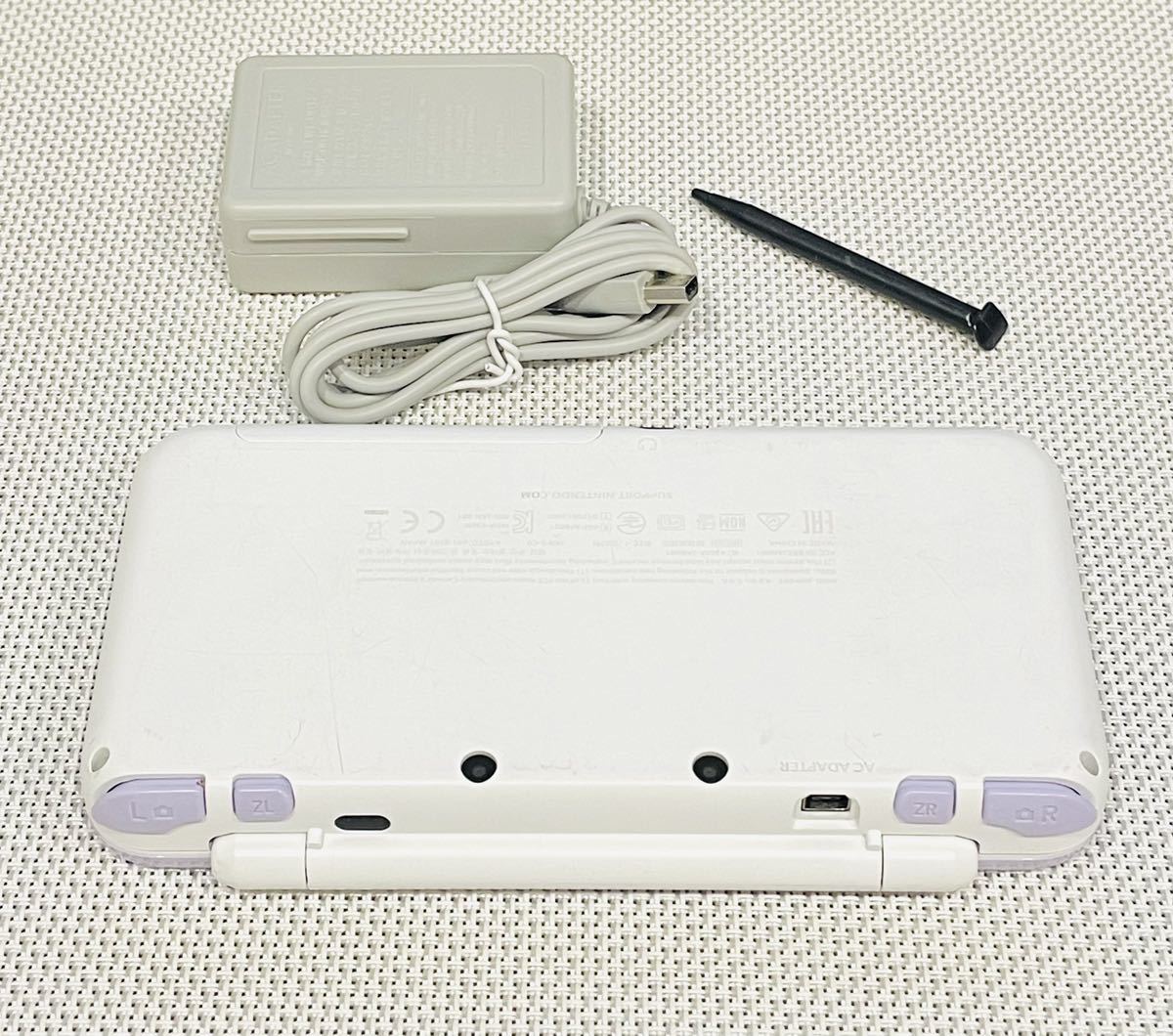 newニンテンドー2DSLL ホワイトラベンダー 本体動作品 送料無料 付属品付き Nintendo 2DS 任天堂