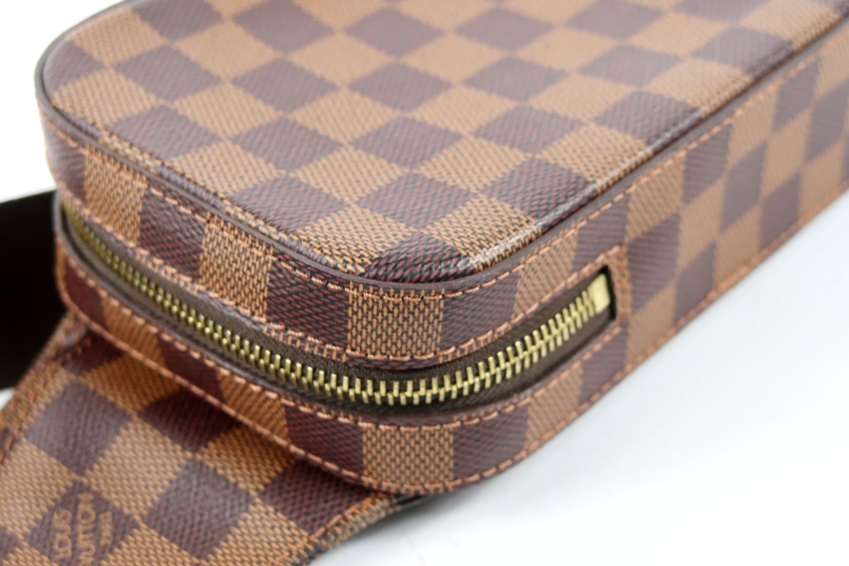 超美品】LOUIS VUITTON ヴィトン ジェロニモス ボディバッグ 新型