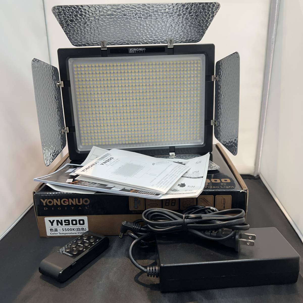 H0772B YONGNUO製 YN900 撮影用 スタジオ 用LEDライト 品