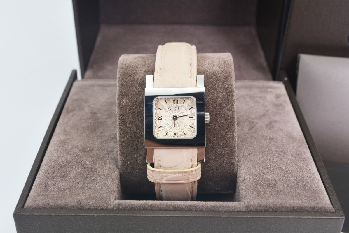 GUCCI】腕時計 7900P sagordesh.com