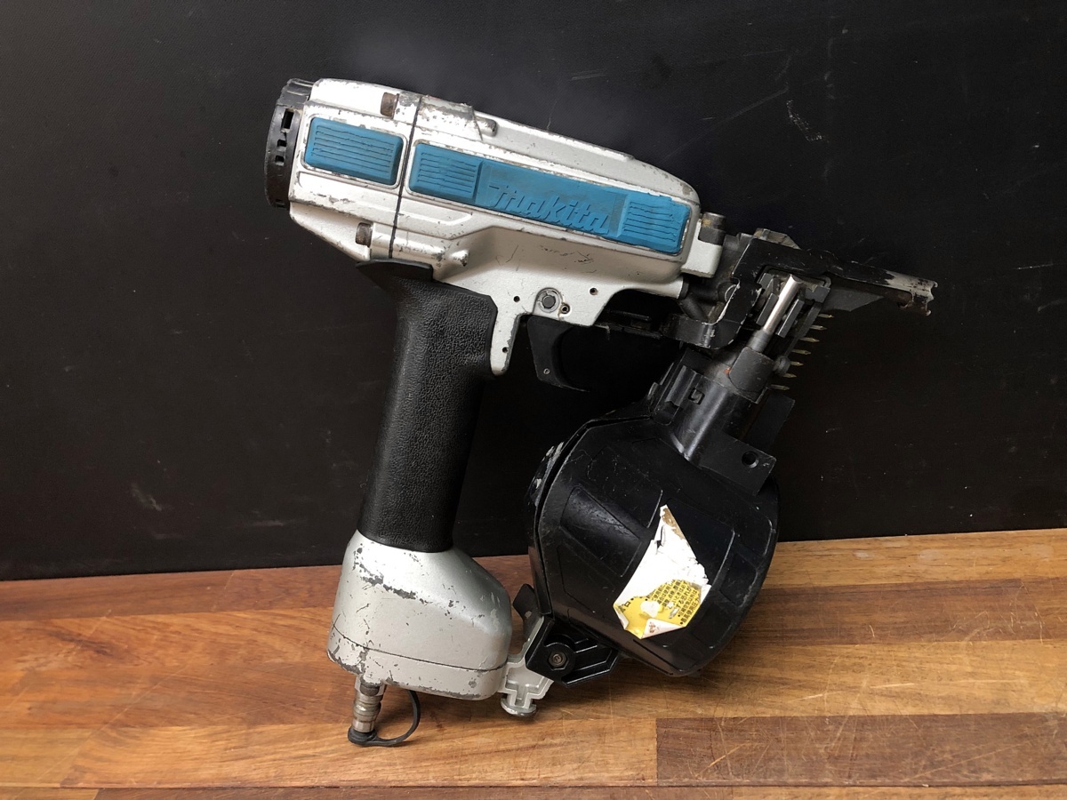 SALE/101%OFF】 マキタ エア釘打ち機 AN504A 50mm sonhaflex.pt
