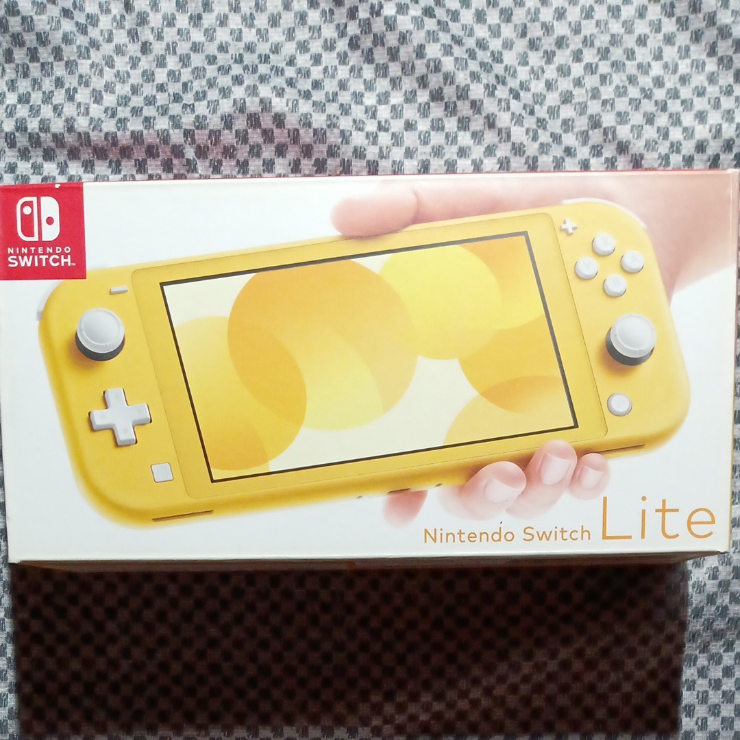 未使用品 Nintendo Switch Lite スイッチライトイエロー