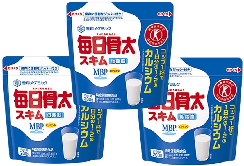 【宅配便送料無料】　 雪印メグミルク　毎日骨太　スキム　200ｇ×3袋　　　【トクホ　MVP　特定保健用食品　低脂肪】_画像1