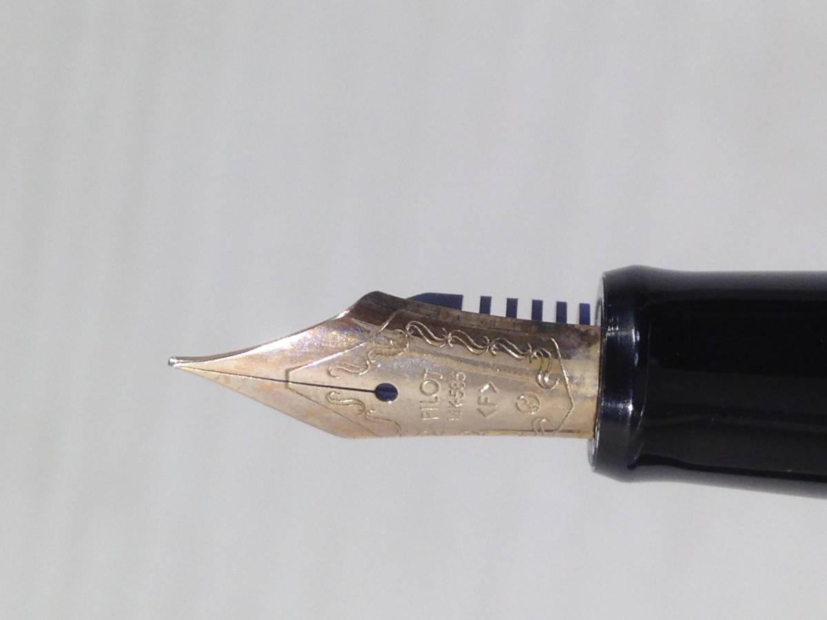 □美品 PILOT パイロット CUSTOM67 万年筆 ペン先14K-585刻印 <F