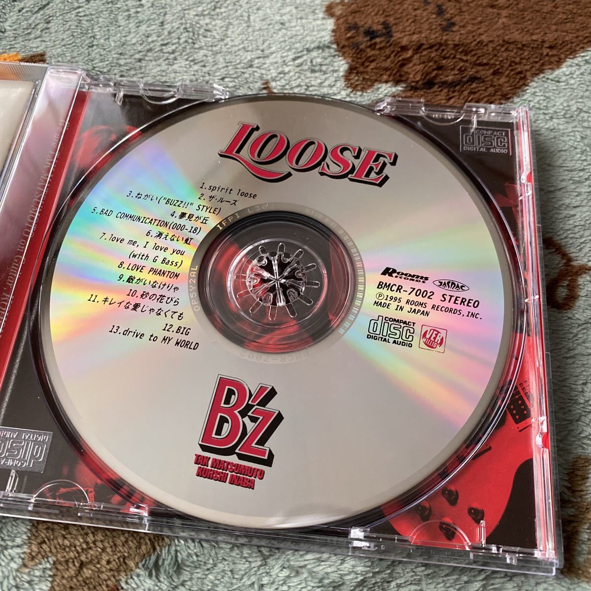 B'z CDアルバム LOOSE 美品　USED_画像3