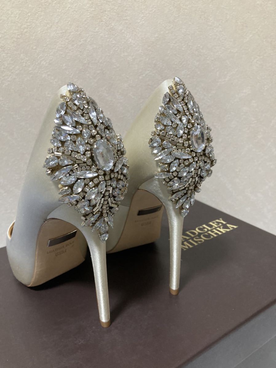 本物 BadgleyMischka Kiaraクリスタルサテンパンプス abamedyc.com