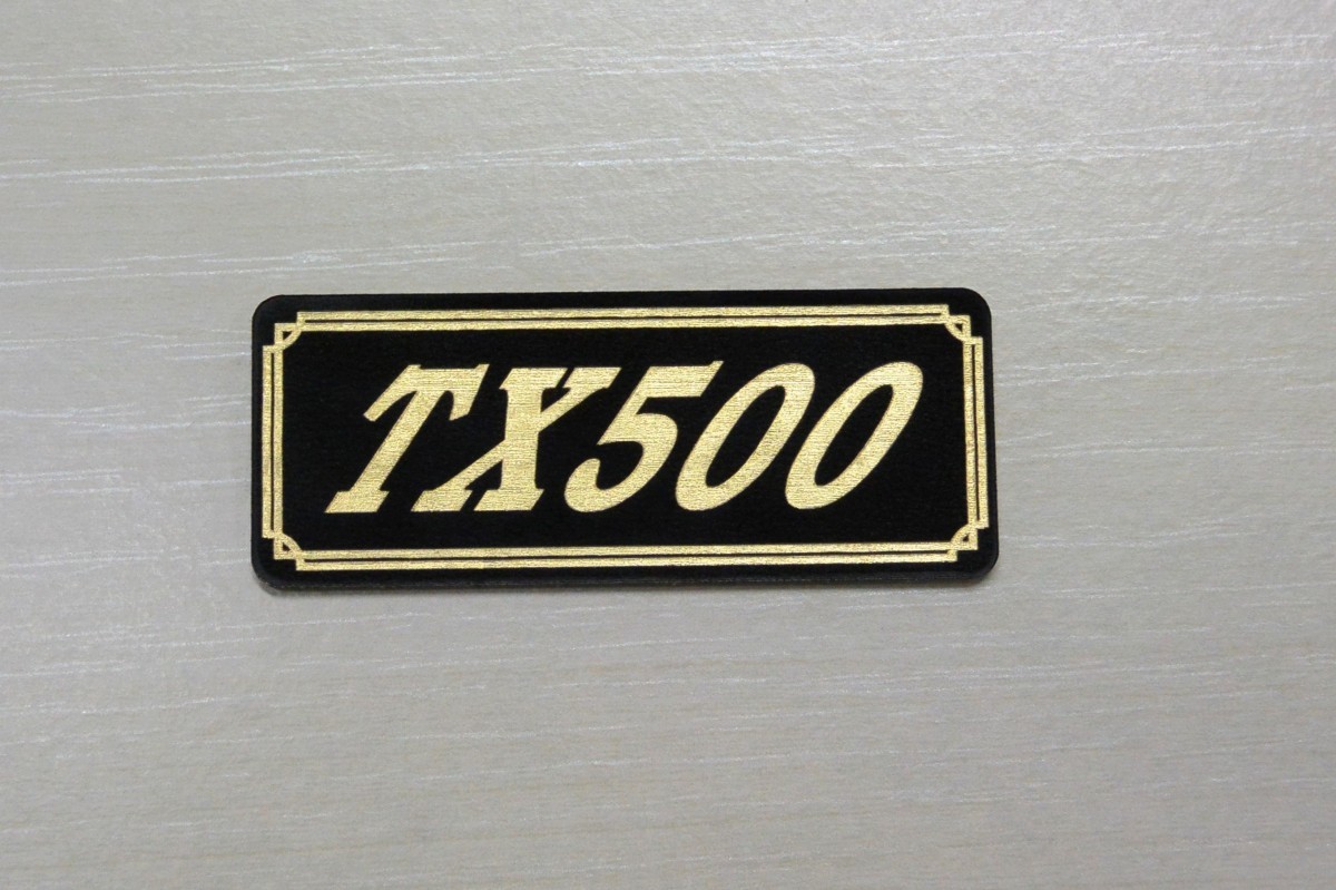 E-530-3 TX500 黒/金 オリジナルステッカー ヤマハ フェンダー ビキニカウル スイングアーム サイドカバー カスタム 外装 カウル 等に_画像1