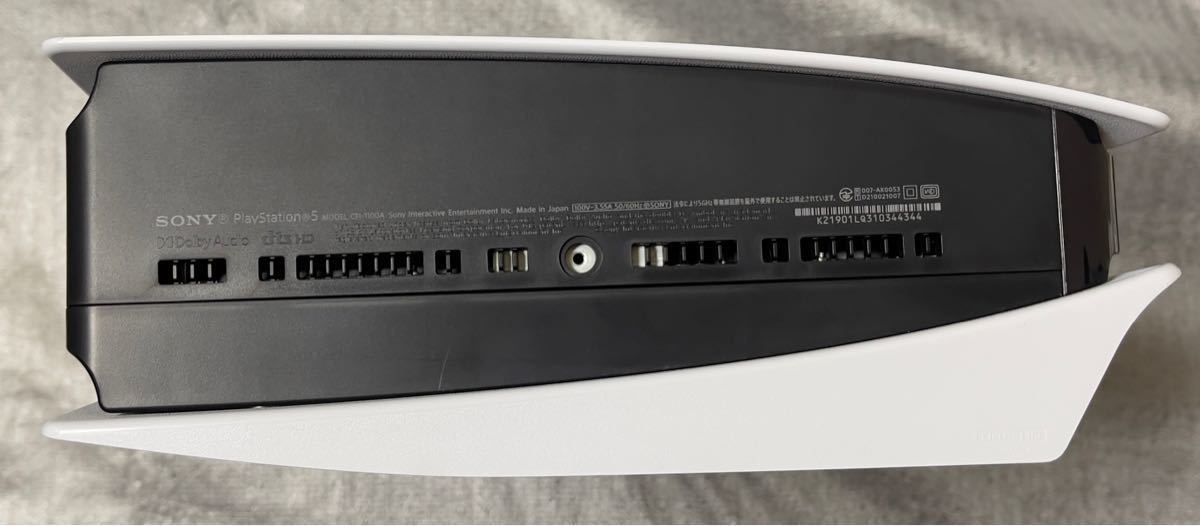 PS5 美品 新型 SONY CFI-1100A 01 PlayStation 5 825GB|PayPayフリマ